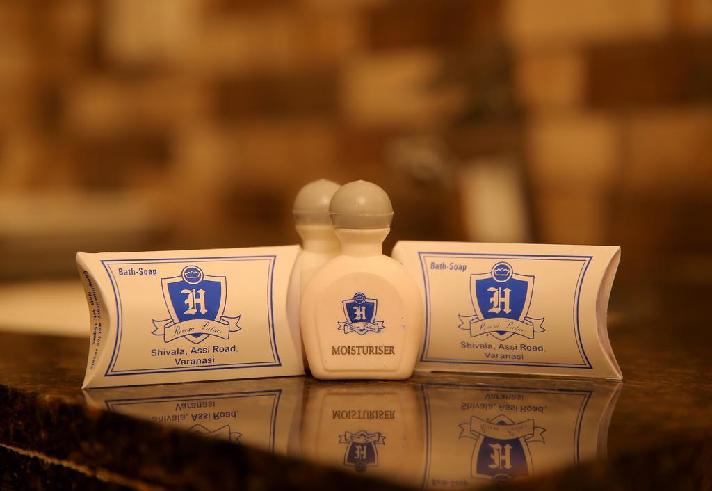 里维拉宫酒店 瓦拉纳西 外观 照片